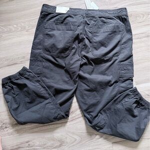 American Eagle High-waisted Baggy Cargo jogger